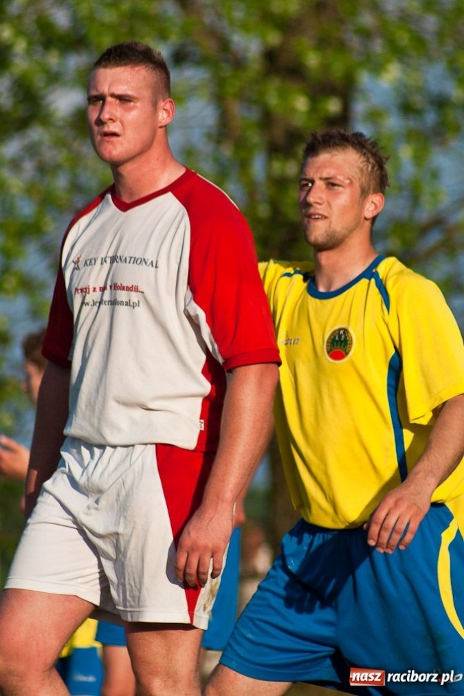 Zdjęcie w galerii na portalu naszraciborz.pl: Owsiszcze - drużyna na jedną połowę wiadomości z regionu