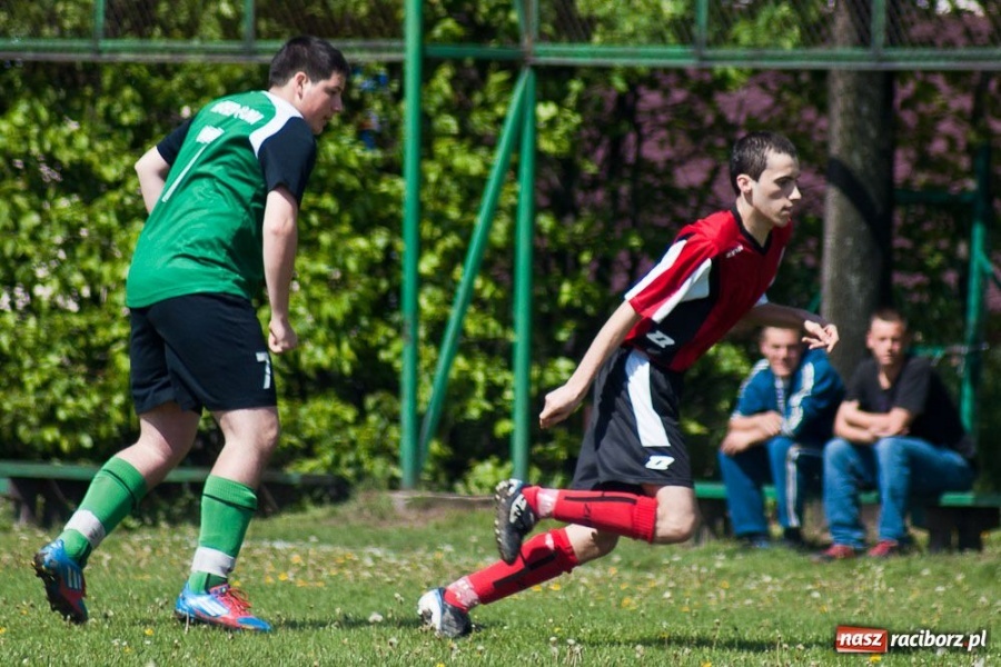 Zdjęcie w galerii na portalu naszraciborz.pl: Wojciech Klecha bohaterem Samborowic wiadomości z regionu