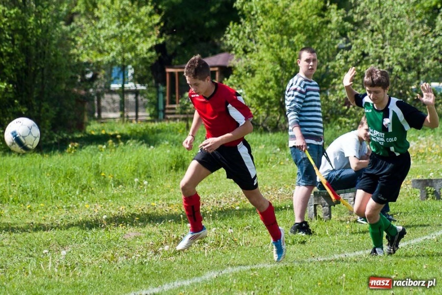 Zdjęcie w galerii na portalu naszraciborz.pl: Wojciech Klecha bohaterem Samborowic wiadomości z regionu