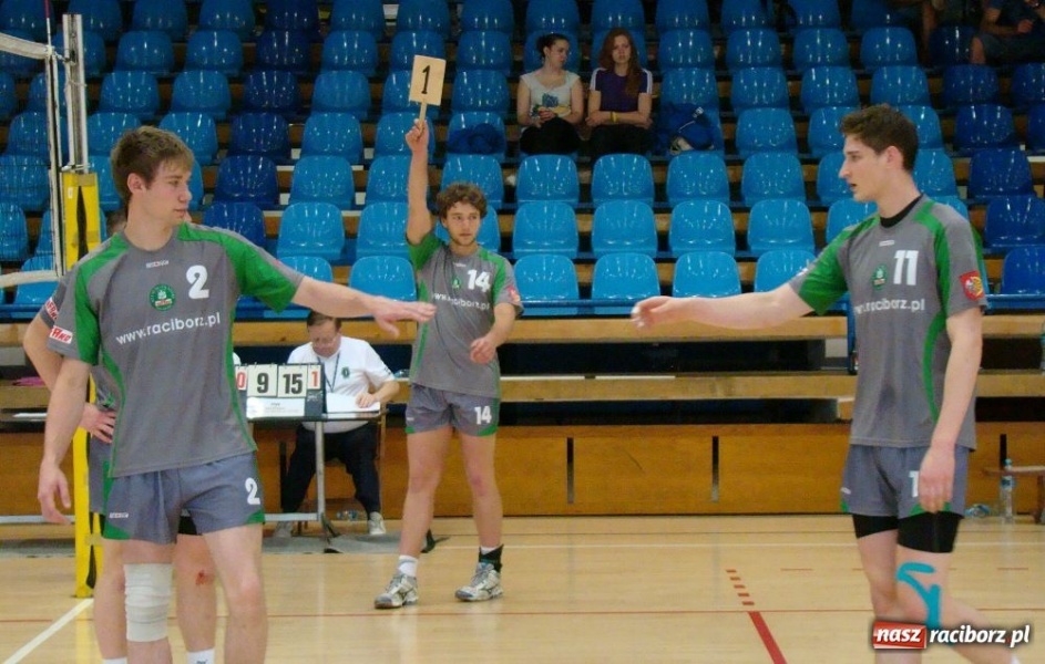 Zdjęcie w galerii na portalu naszraciborz.pl: Brąz siatkarzy raciborskiej PWSZ wiadomości z regionu