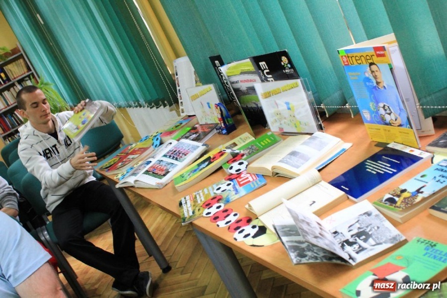 Zdjęcie w galerii na portalu naszraciborz.pl: W czym tkwi fenomen piłki nożnej? wiadomości z regionu