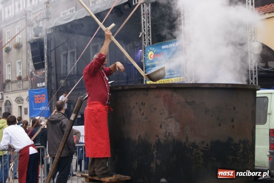 Zdjęcie w galerii na portalu naszraciborz.pl: Rekordowy kocioł stanie przy PKP wiadomości z regionu