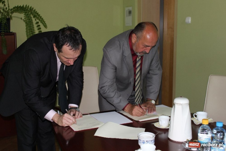 Zdjęcie w galerii na portalu naszraciborz.pl: PWSZ walczy o nowych studentów wiadomości z regionu