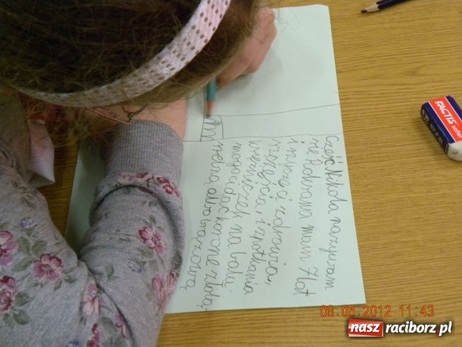 Zdjęcie w galerii na portalu naszraciborz.pl: Marzycielska Poczta w Bibliotece wiadomości z regionu