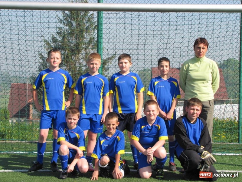 Zdjęcie w galerii na portalu naszraciborz.pl: Młodziki zagrały w powiatowym turnieju wiadomości z regionu