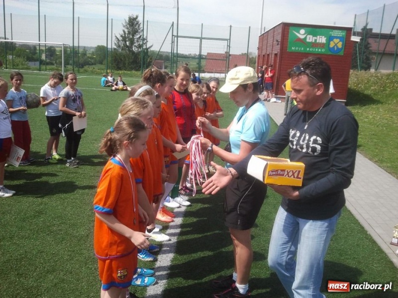 Zdjęcie w galerii na portalu naszraciborz.pl: Młodziki zagrały w powiatowym turnieju wiadomości z regionu