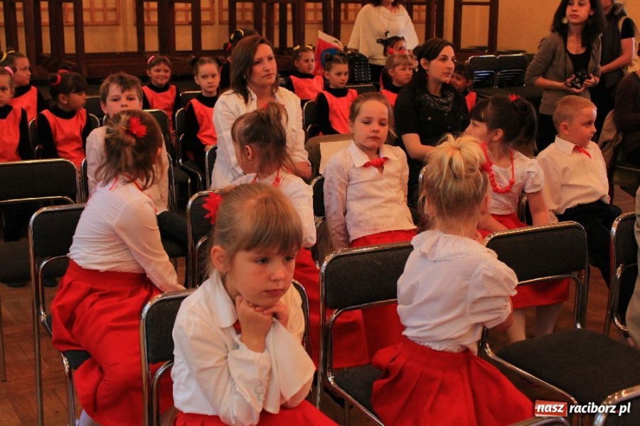 Zdjęcie w galerii na portalu naszraciborz.pl: Młode talenty odkrywano w Tworkowie wiadomości z regionu