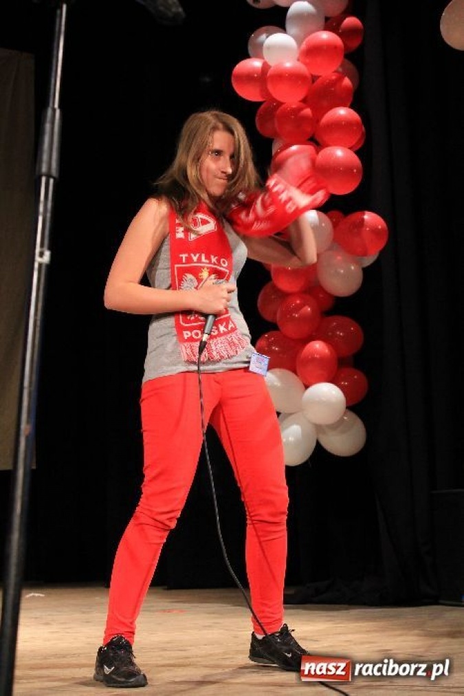 Zdjęcie w galerii na portalu naszraciborz.pl: W Strzesze kibicowali śpiewająco wiadomości z regionu