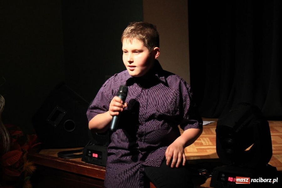 Zdjęcie w galerii na portalu naszraciborz.pl: Wiosenne występy solistów w MDK wiadomości z regionu