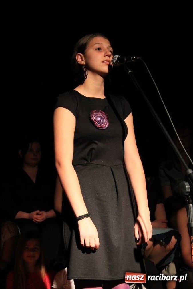 Zdjęcie w galerii na portalu naszraciborz.pl: Wiosenne występy solistów w MDK wiadomości z regionu