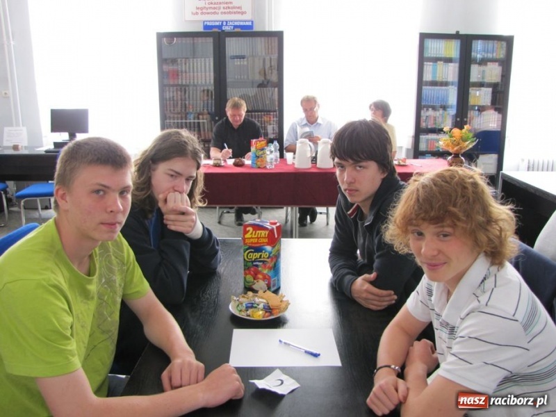 Zdjęcie w galerii na portalu naszraciborz.pl: Wiedzą wszystko o piłce nożnej wiadomości z regionu