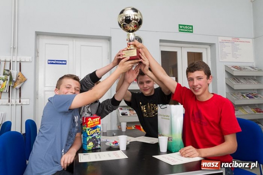 Zdjęcie w galerii na portalu naszraciborz.pl:  UKS Ikar Racibórz - górą wiadomości z regionu