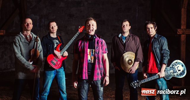 Zdjęcie w galerii na portalu naszraciborz.pl: LemOn w MOKSiR-ze w Kuźni Raciborskiej wiadomości z regionu