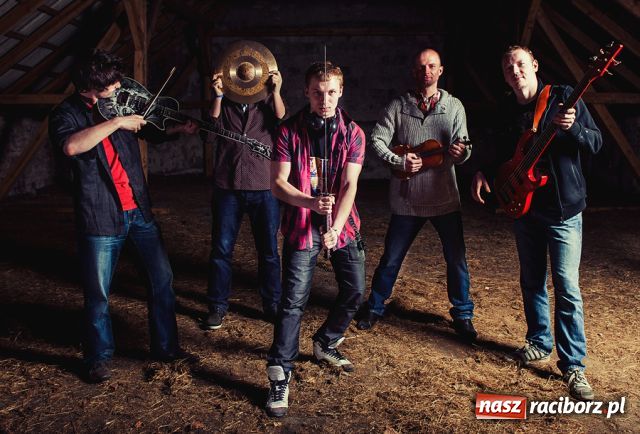 Zdjęcie w galerii na portalu naszraciborz.pl: LemOn w MOKSiR-ze w Kuźni Raciborskiej wiadomości z regionu