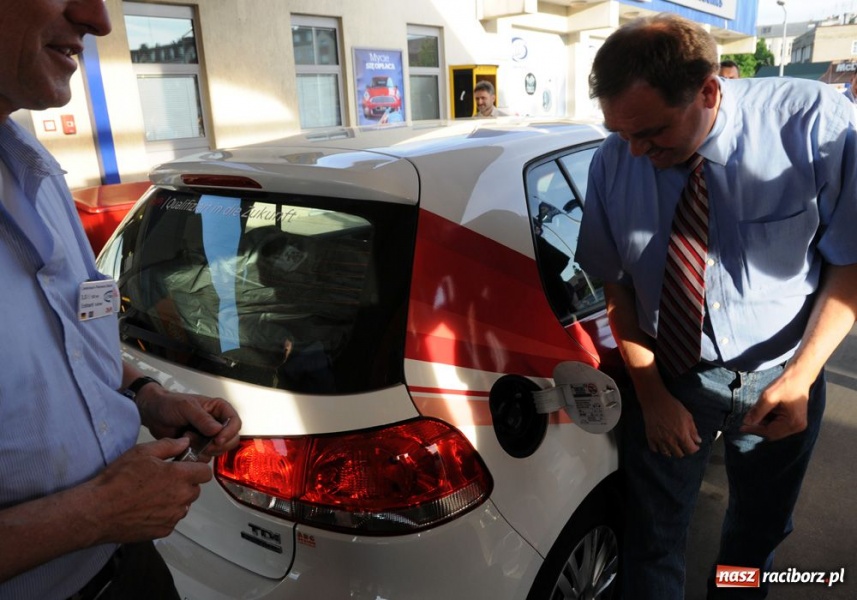 Zdjęcie w galerii na portalu naszraciborz.pl: Wójt nie wierzył, teraz zagra na flecie wiadomości z regionu