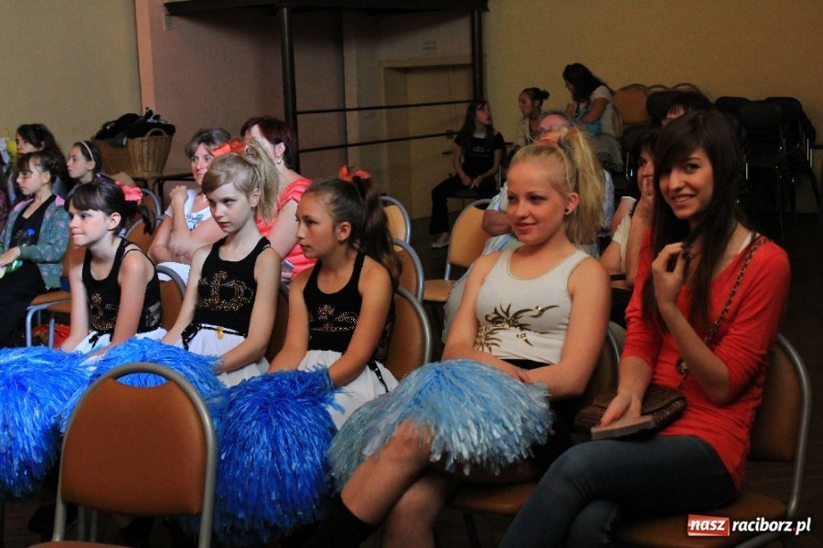 Zdjęcie w galerii na portalu naszraciborz.pl: Kozy i barany na scenie w Krzanowicach wiadomości z regionu