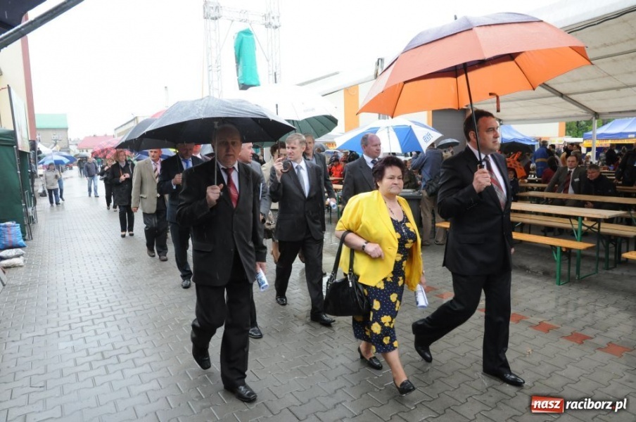 Zdjęcie w galerii na portalu naszraciborz.pl: Deszcz nie odstraszył zwiedzających wiadomości z regionu