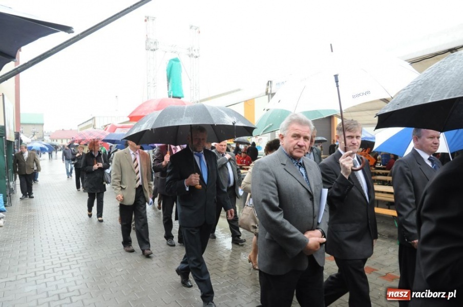 Zdjęcie w galerii na portalu naszraciborz.pl: Deszcz nie odstraszył zwiedzających wiadomości z regionu