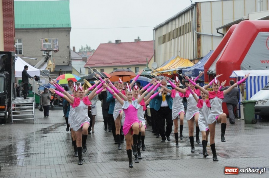 Zdjęcie w galerii na portalu naszraciborz.pl: Deszcz nie odstraszył zwiedzających wiadomości z regionu