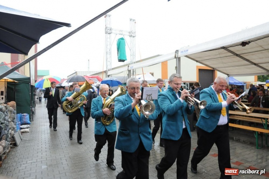 Zdjęcie w galerii na portalu naszraciborz.pl: Deszcz nie odstraszył zwiedzających wiadomości z regionu