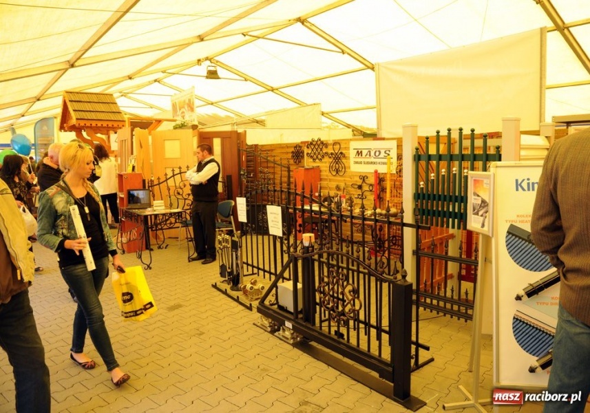 Zdjęcie w galerii na portalu naszraciborz.pl: Deszcz nie odstraszył zwiedzających wiadomości z regionu