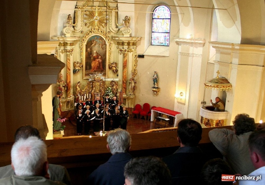 Zdjęcie w galerii na portalu naszraciborz.pl: Zachwycające występy Chórów Pogranicza wiadomości z regionu