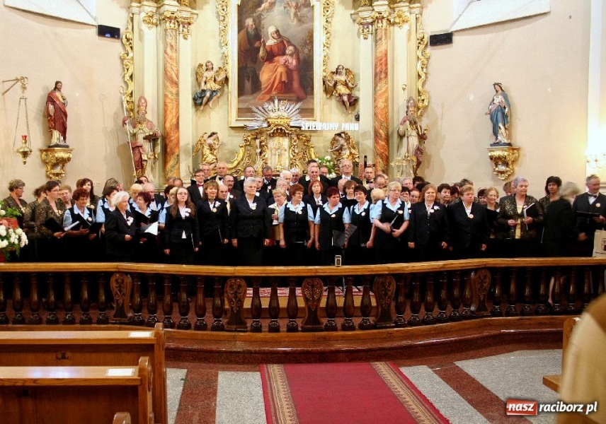 Zdjęcie w galerii na portalu naszraciborz.pl: Zachwycające występy Chórów Pogranicza wiadomości z regionu