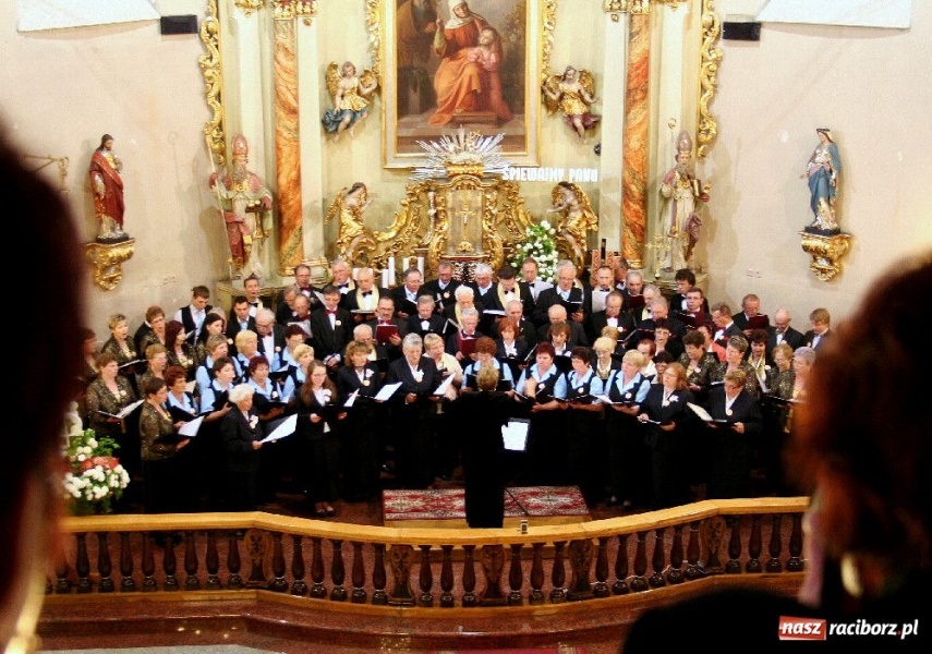 Zdjęcie w galerii na portalu naszraciborz.pl: Zachwycające występy Chórów Pogranicza wiadomości z regionu