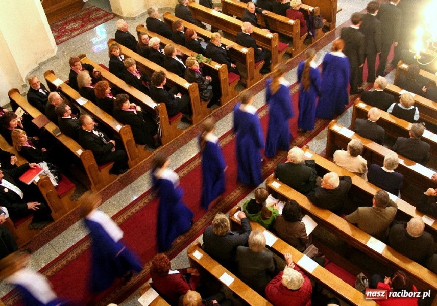 Zdjęcie w galerii na portalu naszraciborz.pl: Zachwycające występy Chórów Pogranicza wiadomości z regionu