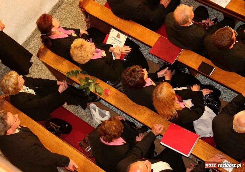 Zdjęcie w galerii na portalu naszraciborz.pl: Zachwycające występy Chórów Pogranicza wiadomości z regionu