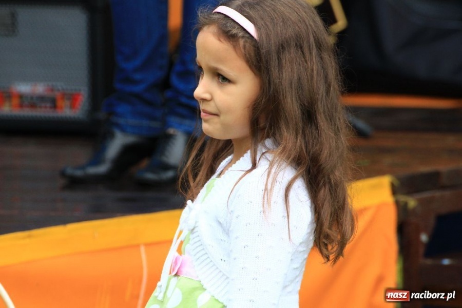 Zdjęcie w galerii na portalu naszraciborz.pl: Koncert udany mimo niepogody wiadomości z regionu