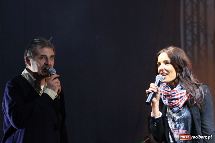 Zdjęcie w galerii na portalu naszraciborz.pl: Piasek wystąpił w Pietrowicach wiadomości z regionu