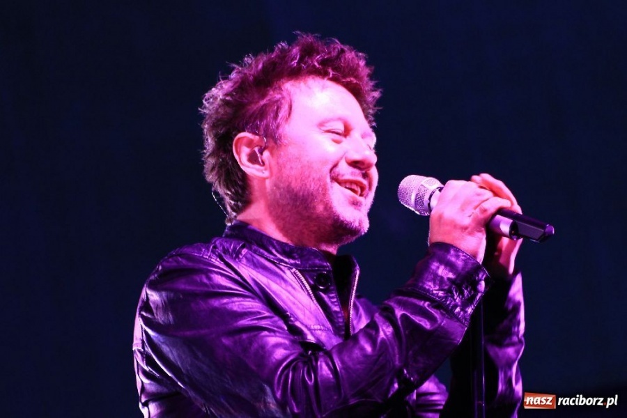 Zdjęcie w galerii na portalu naszraciborz.pl: Piasek wystąpił w Pietrowicach wiadomości z regionu