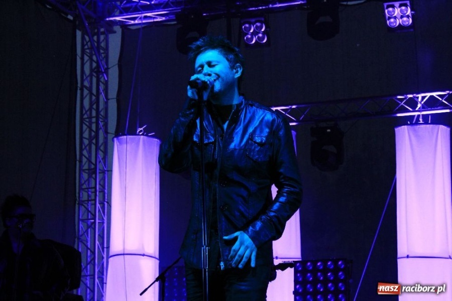 Zdjęcie w galerii na portalu naszraciborz.pl: Piasek wystąpił w Pietrowicach wiadomości z regionu