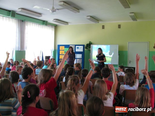 Zdjęcie w galerii na portalu naszraciborz.pl: Dzień Comeniusa w SP15 wiadomości z regionu
