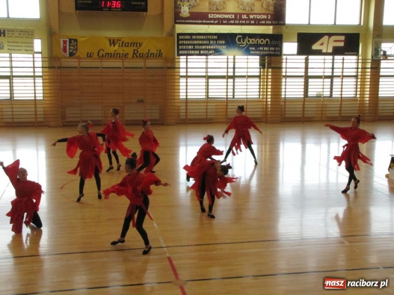 Zdjęcie w galerii na portalu naszraciborz.pl: Szkoła w Rudniku uczciła patrona wiadomości z regionu