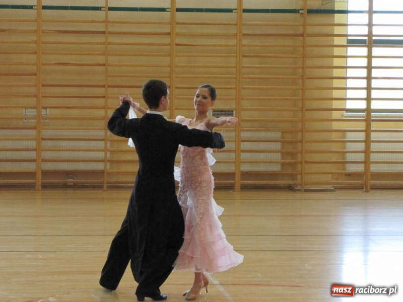 Zdjęcie w galerii na portalu naszraciborz.pl: Szkoła w Rudniku uczciła patrona wiadomości z regionu