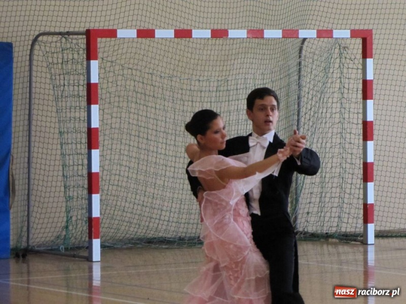 Zdjęcie w galerii na portalu naszraciborz.pl: Szkoła w Rudniku uczciła patrona wiadomości z regionu