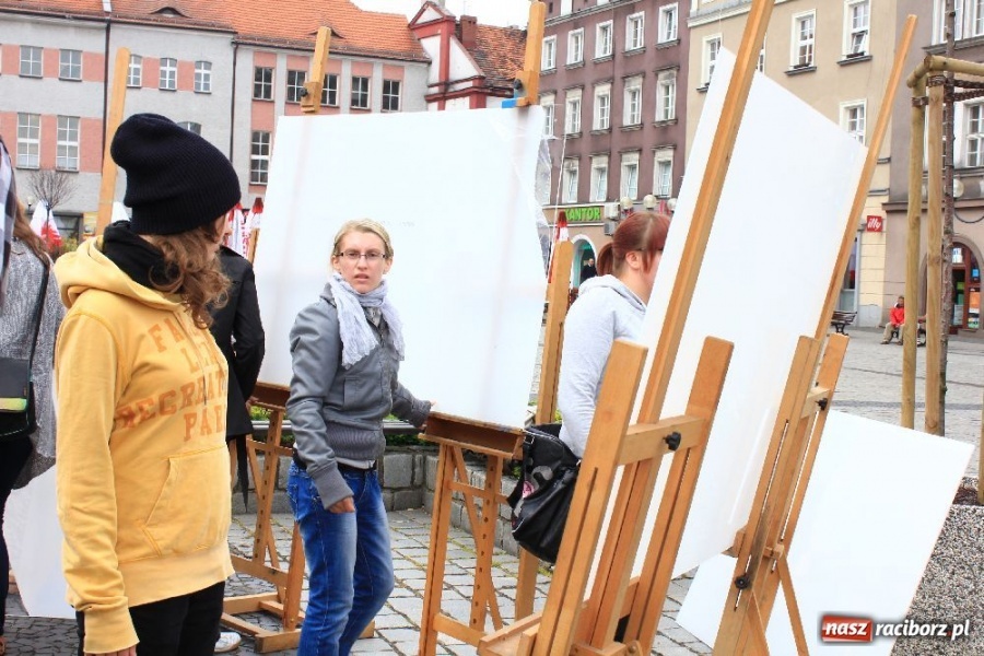 Zdjęcie w galerii na portalu naszraciborz.pl: Stworzyli panoramę graficzną na rynku wiadomości z regionu