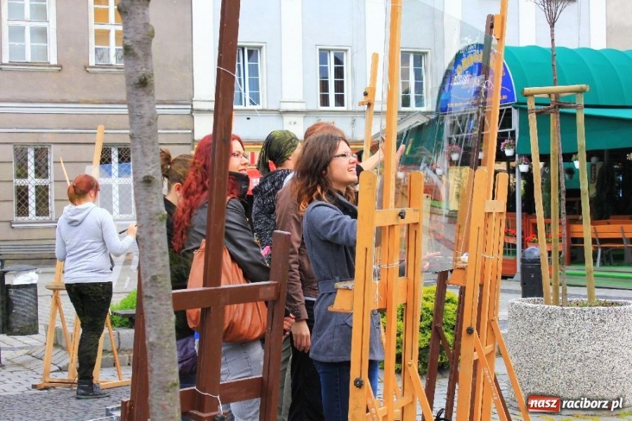 Zdjęcie w galerii na portalu naszraciborz.pl: Stworzyli panoramę graficzną na rynku wiadomości z regionu