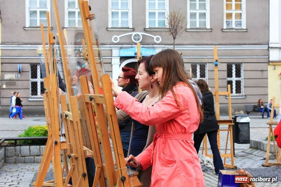 Zdjęcie w galerii na portalu naszraciborz.pl: Stworzyli panoramę graficzną na rynku wiadomości z regionu