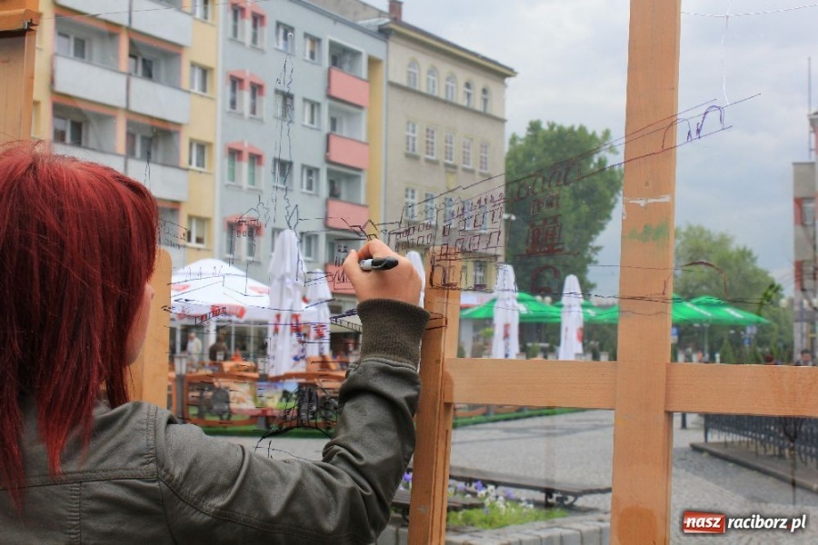 Zdjęcie w galerii na portalu naszraciborz.pl: Stworzyli panoramę graficzną na rynku wiadomości z regionu