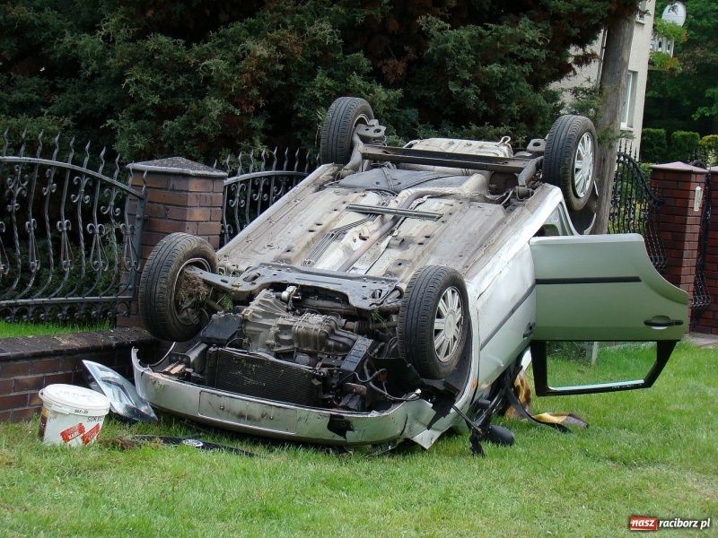 Zdjęcie w galerii na portalu naszraciborz.pl: Feralny finał wyprzedzania na trzeciego wiadomości z regionu