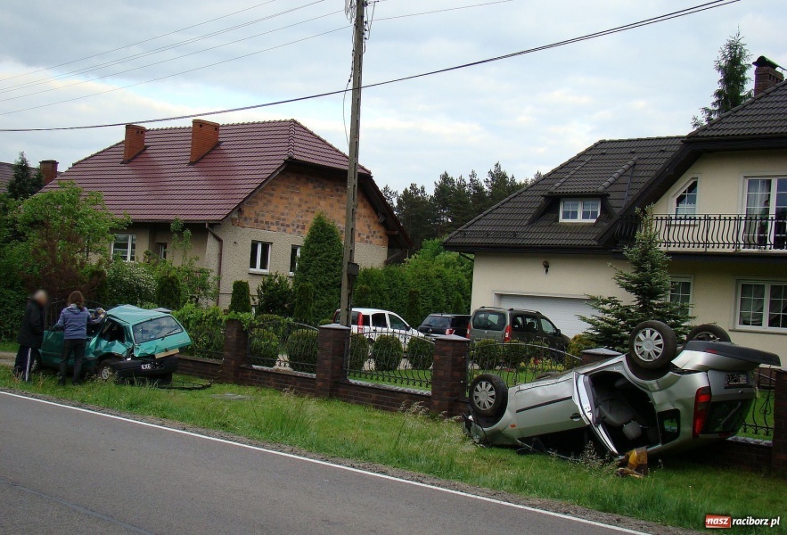 Zdjęcie w galerii na portalu naszraciborz.pl: Feralny finał wyprzedzania na trzeciego wiadomości z regionu