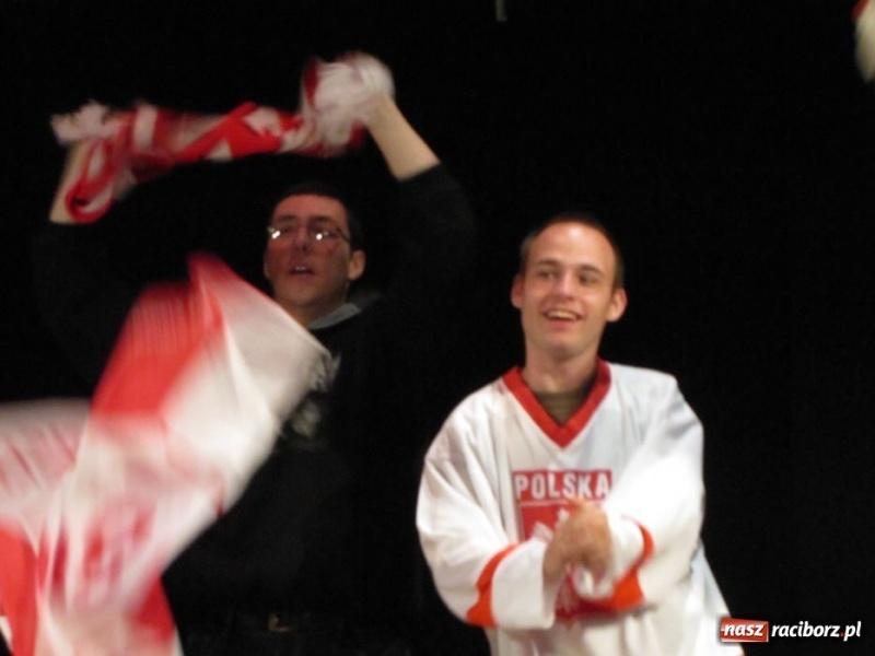 Zdjęcie w galerii na portalu naszraciborz.pl: Młodzi aktorzy wystąpili w Strzesze wiadomości z regionu