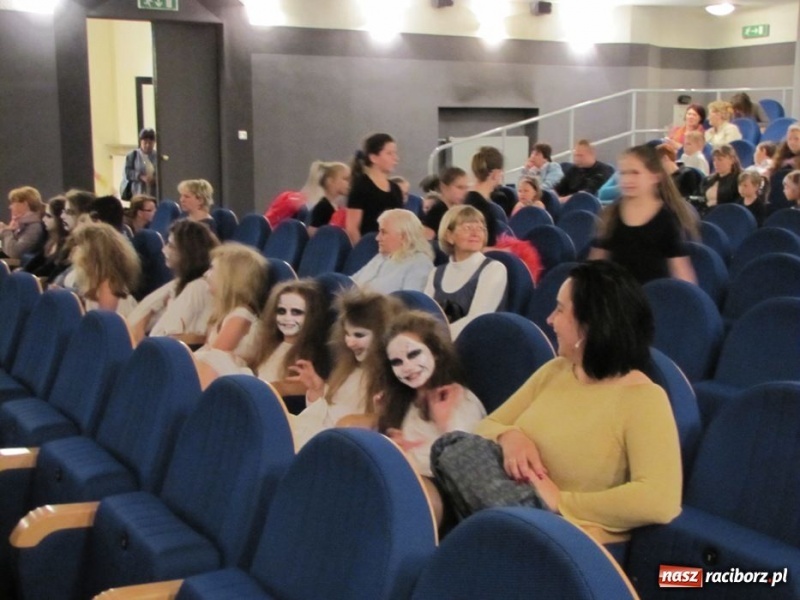 Zdjęcie w galerii na portalu naszraciborz.pl: Konkurs zachwycił publiczność w Strzesze wiadomości z regionu