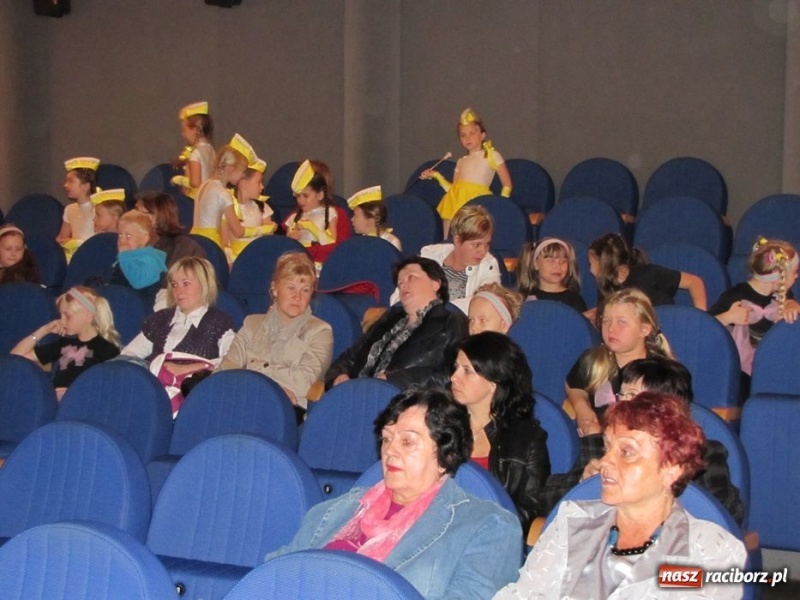 Zdjęcie w galerii na portalu naszraciborz.pl: Konkurs zachwycił publiczność w Strzesze wiadomości z regionu