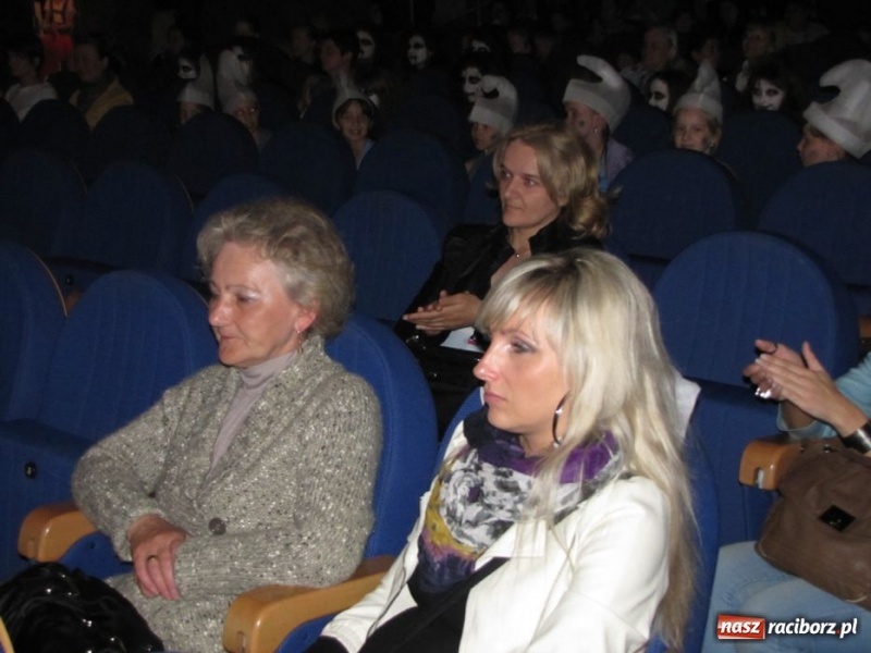 Zdjęcie w galerii na portalu naszraciborz.pl: Konkurs zachwycił publiczność w Strzesze wiadomości z regionu