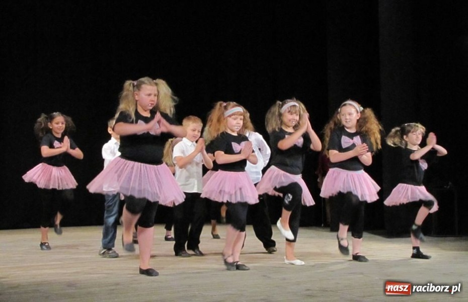 Zdjęcie w galerii na portalu naszraciborz.pl: Konkurs zachwycił publiczność w Strzesze wiadomości z regionu