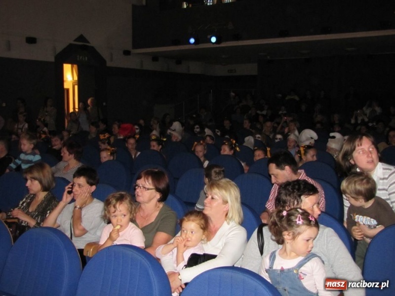 Zdjęcie w galerii na portalu naszraciborz.pl: Konkurs zachwycił publiczność w Strzesze wiadomości z regionu